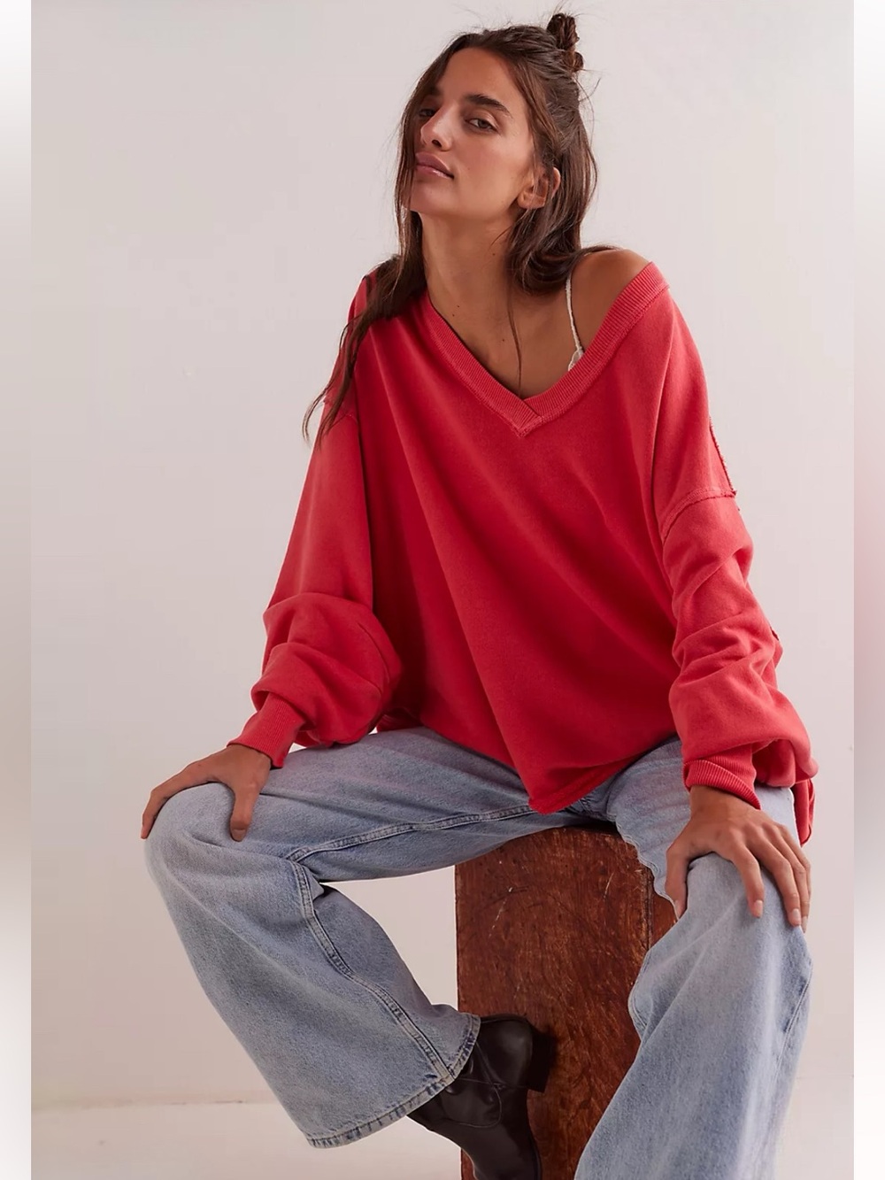 We The Free Venice V-Neck Sweatshirt red coral - Picture 2 of 12